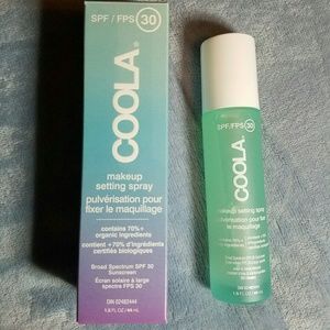 Coola makeup setting spray